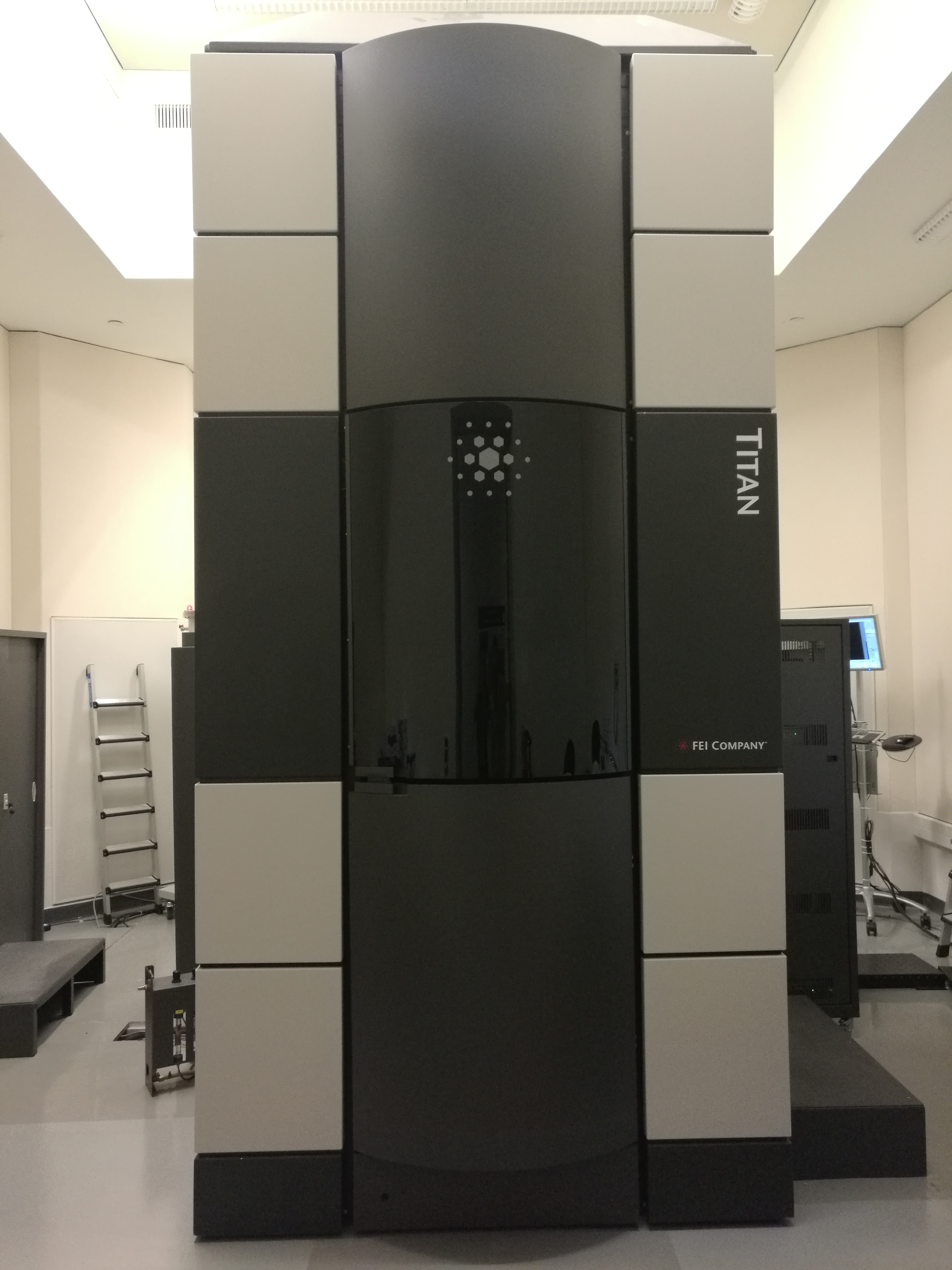 Fei TEM